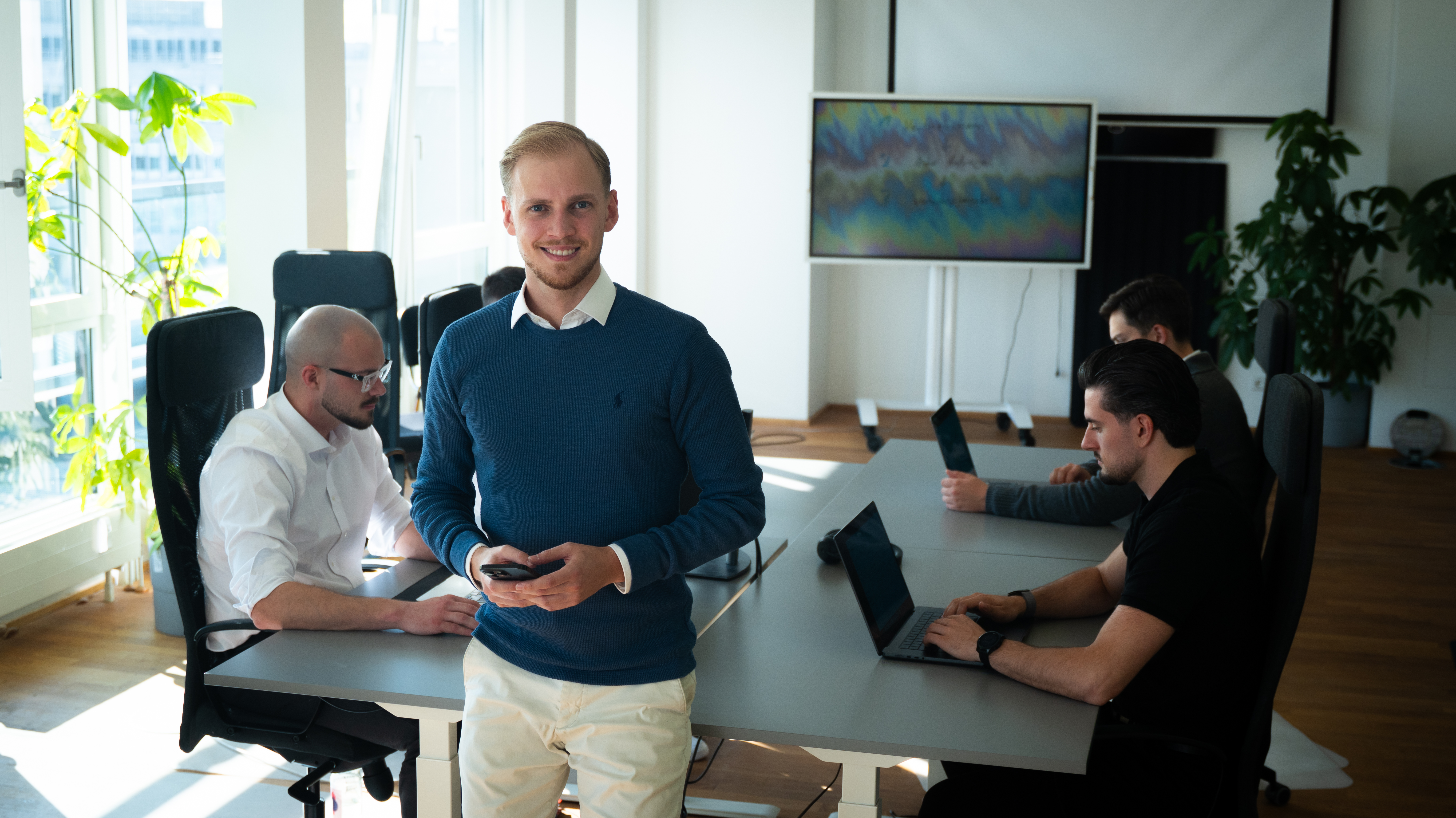 Everflow Excellence Team im Büro München